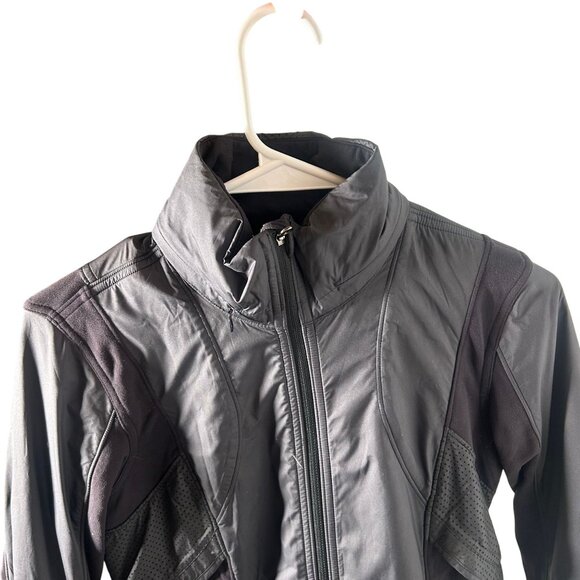 Lululemon Kanto Catch Me Run Full-Zip Reflective Jacket Women's Size 4 in Black - Picture 4 of 5